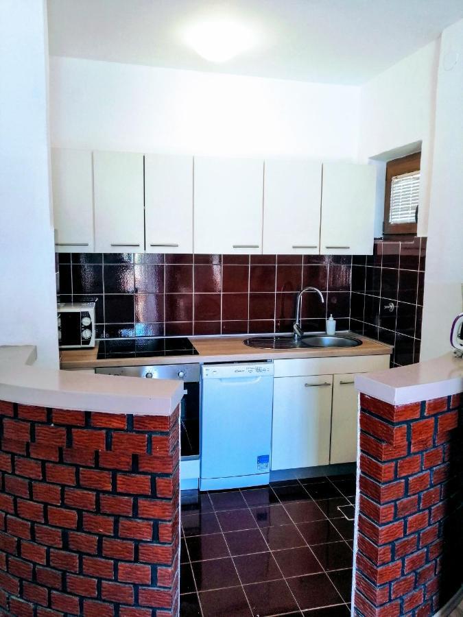 Family Apartments K&M باغ المظهر الخارجي الصورة