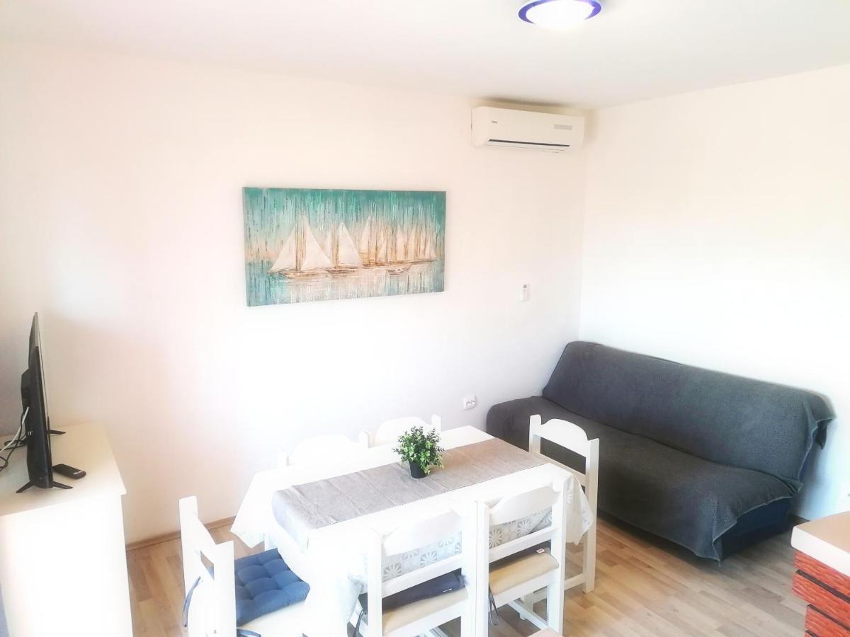 Family Apartments K&M باغ المظهر الخارجي الصورة