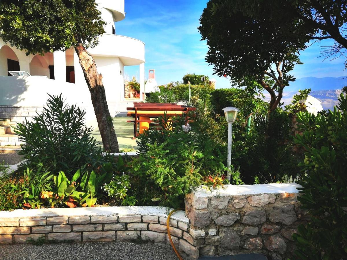 Family Apartments K&M باغ المظهر الخارجي الصورة