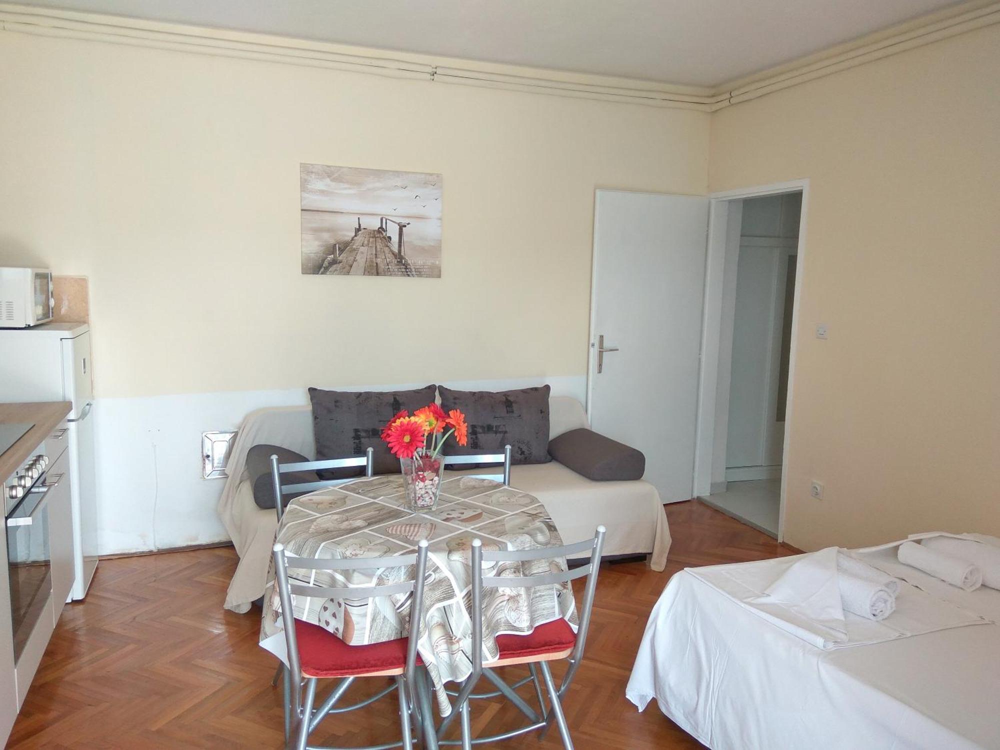 Family Apartments K&M باغ المظهر الخارجي الصورة