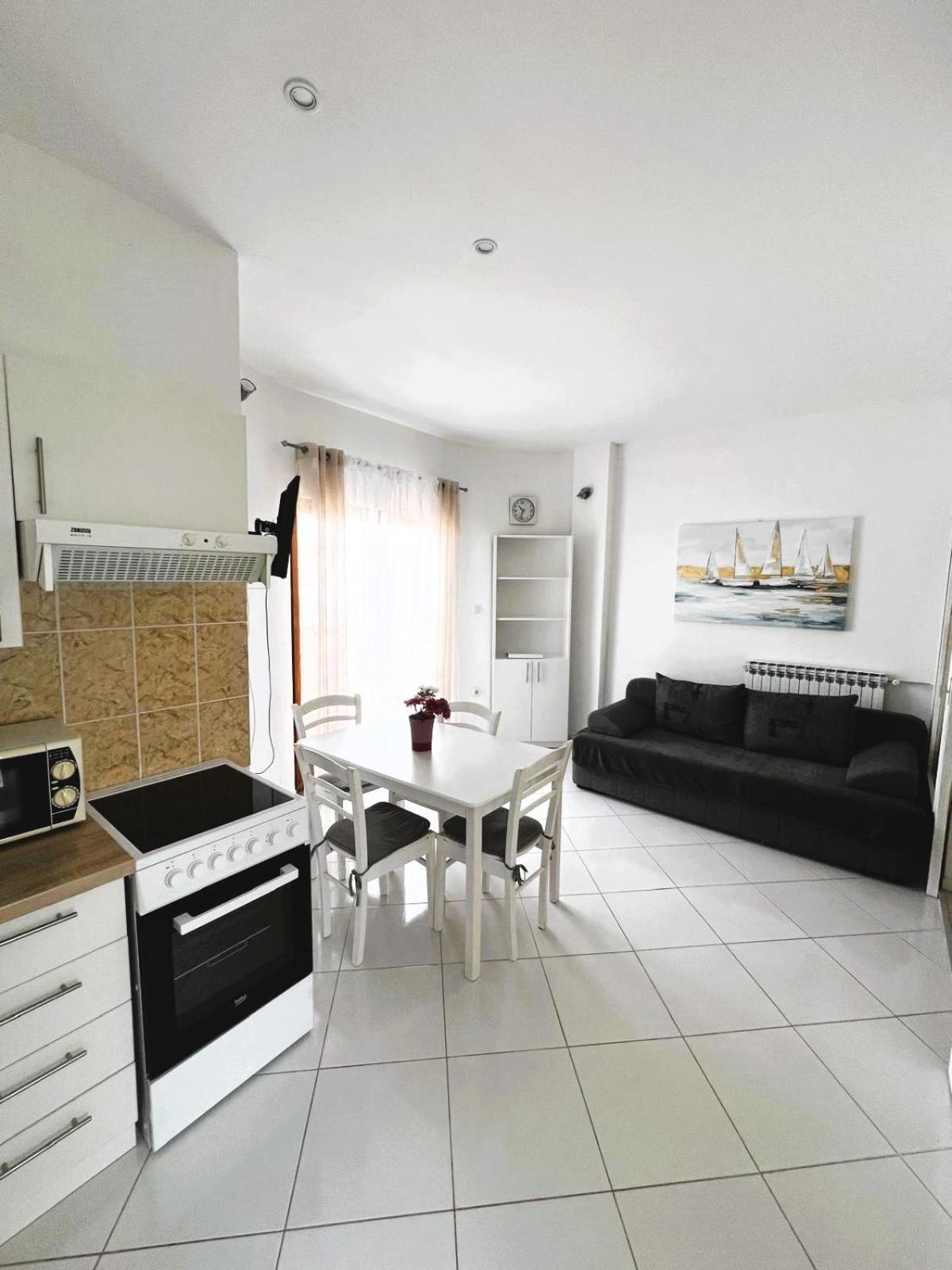 Family Apartments K&M باغ المظهر الخارجي الصورة