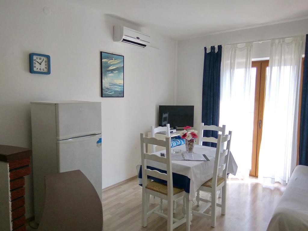 Family Apartments K&M باغ المظهر الخارجي الصورة
