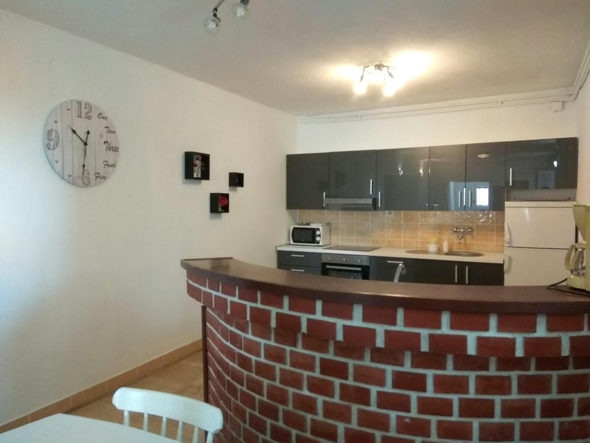 Family Apartments K&M باغ المظهر الخارجي الصورة
